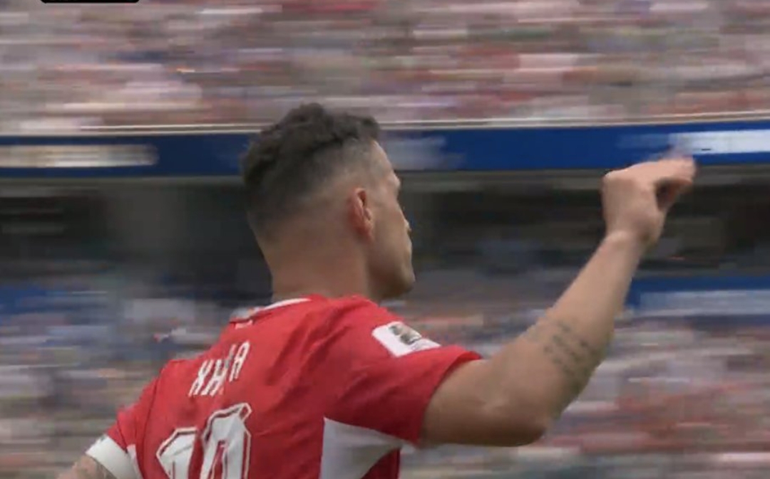  Flisni tani   Xhaka sfidon kritikët të heshtin  në rrjet e gjykojnë për vendimin e marrë